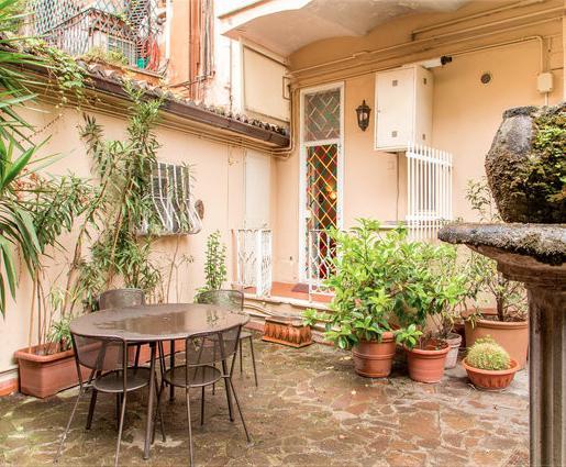 Vacanze Al Colosseo Polveriera روما الغرفة الصورة